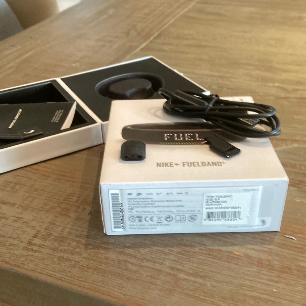Nike + fuel band accessories